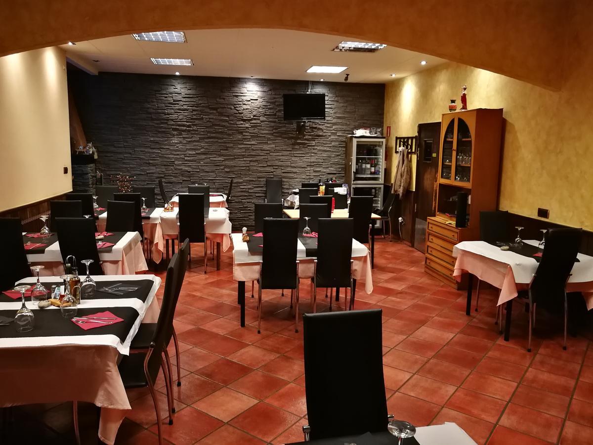 Hostal Escarla Aren 외부 사진