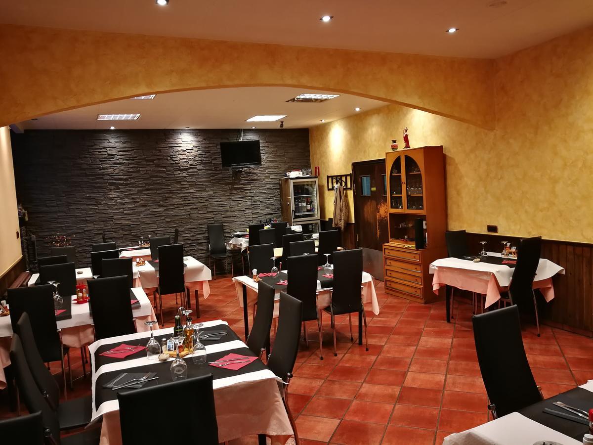 Hostal Escarla Aren 외부 사진